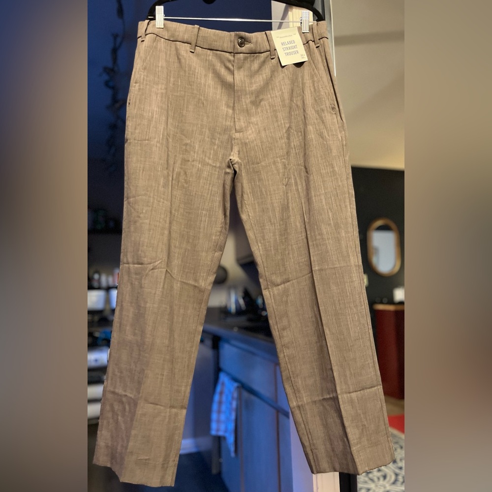 A&F NWT Men’s Relaxed Straight Trouser 36x30 Brown